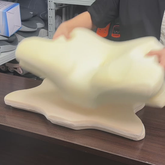 Demo of 3-layer adjustable memory foam pillow height from 11cm to 17cm with dual cases